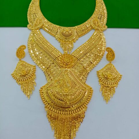 Kultari Gold Plated Necklace with Earrings